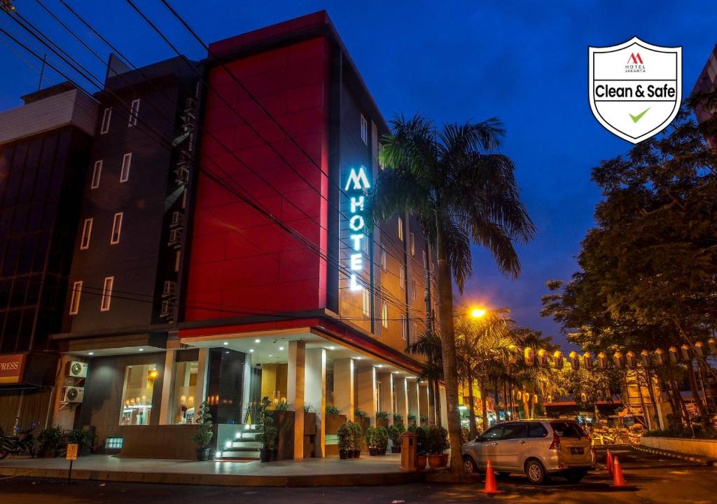 M Hotel, Джакарта