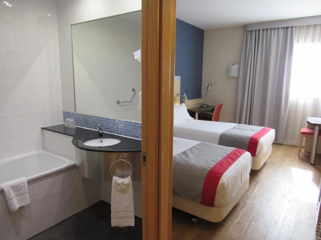 Holiday Inn Express Sant Cugat, Барселона