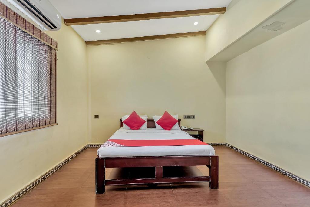 OYO 2207 Hotel Transit, Хайдарабад