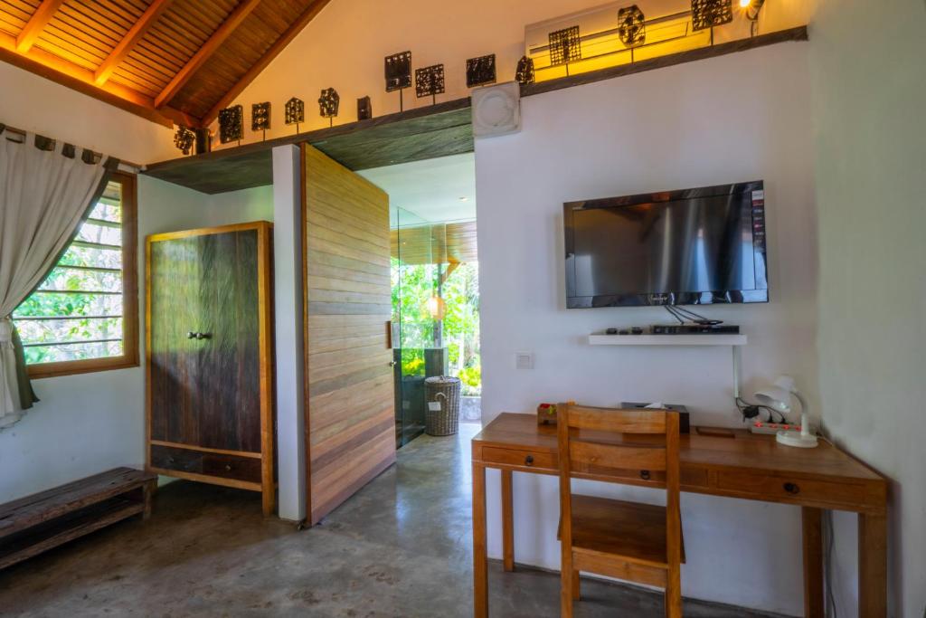 Сьюит (Luxury One-Bedroom Suite with Free Benefit), De Ubud Villas & Spa