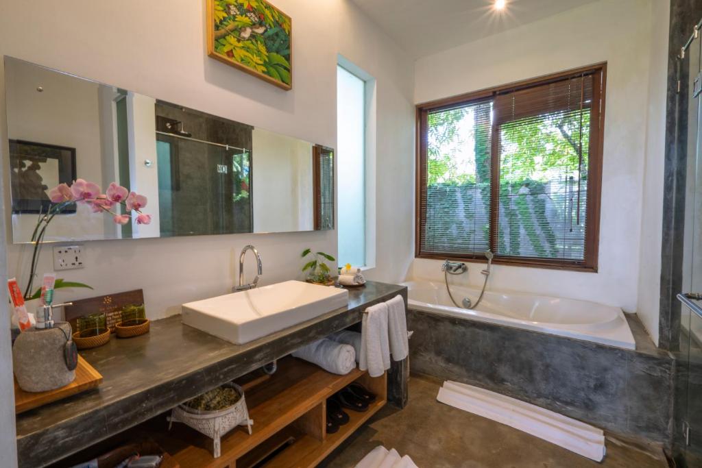 Вилла (Вилла с 2 спальнями и собственным бассейном, бесплатные привилегии), De Ubud Villas & Spa