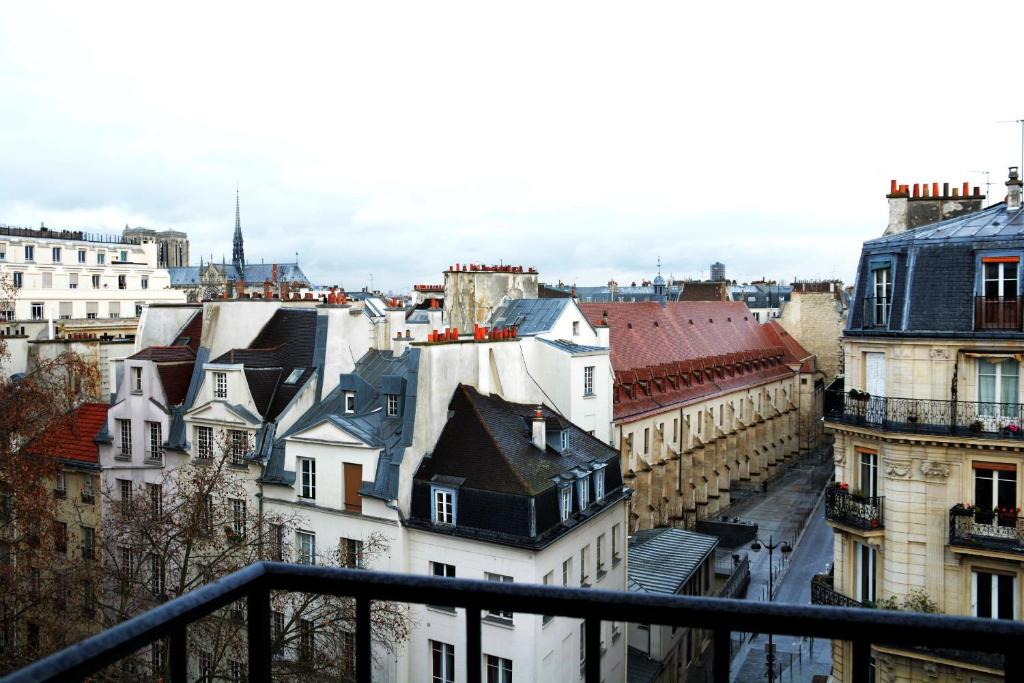 Двухместный (Улучшенный двухместный номер с 1 кроватью), Familia Hotel