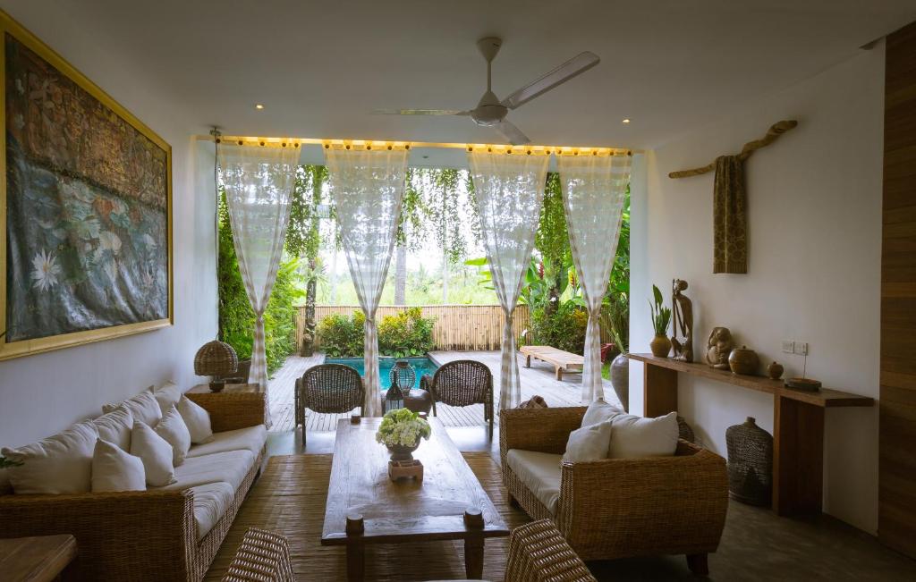 Вилла (Вилла с 2 спальнями, частным бассейном и видом на сад), De Ubud Villas & Spa