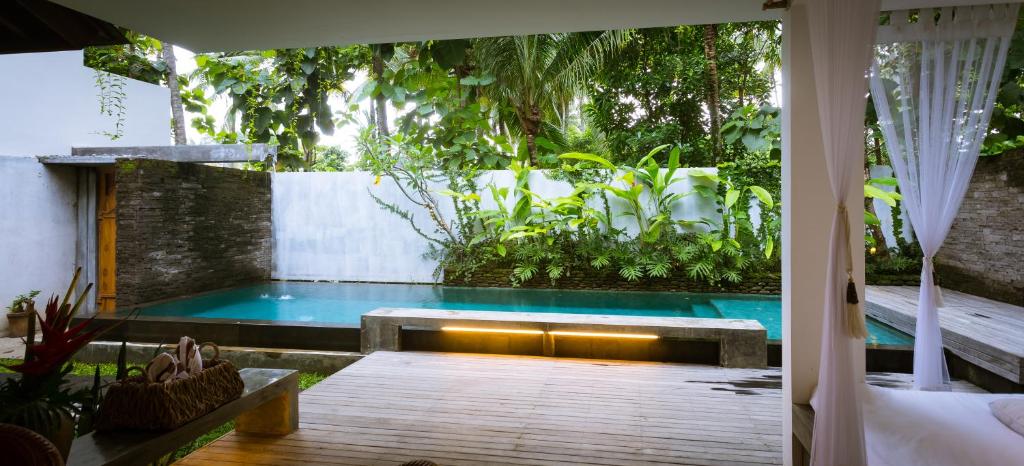 Вилла (Superior Two-Bedroom Villa with Private Pool and Free Benefit), De Ubud Villas & Spa