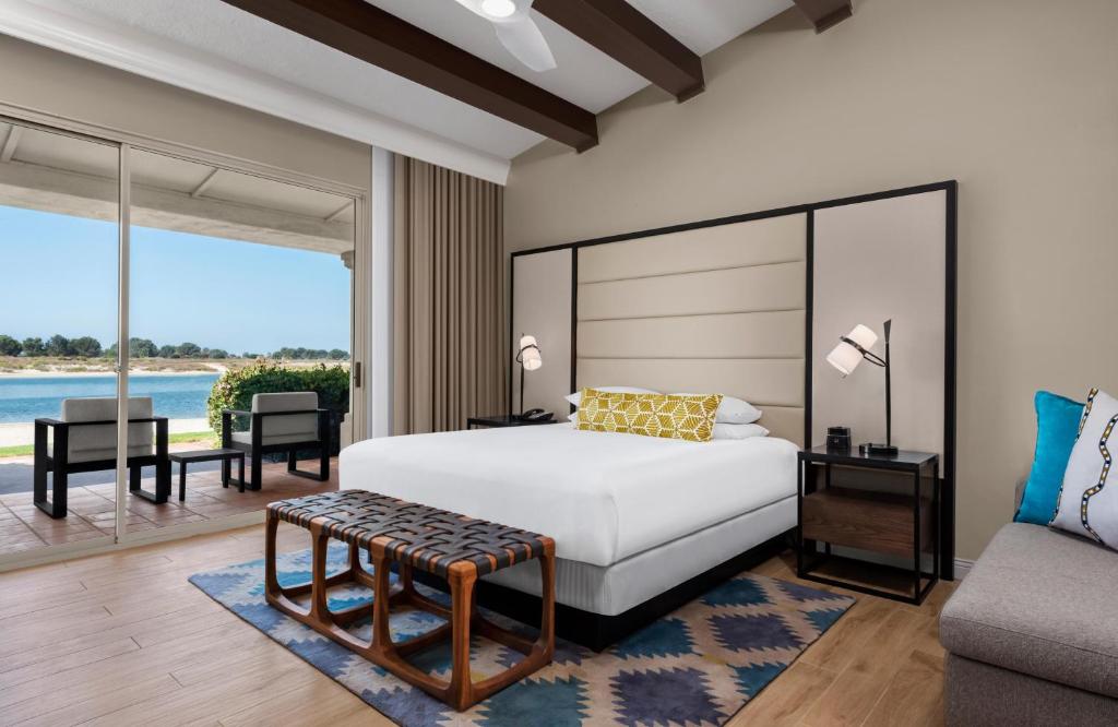 Трехместный (Вилла с кроватью размера «king-size»), San Diego Mission Bay Resort
