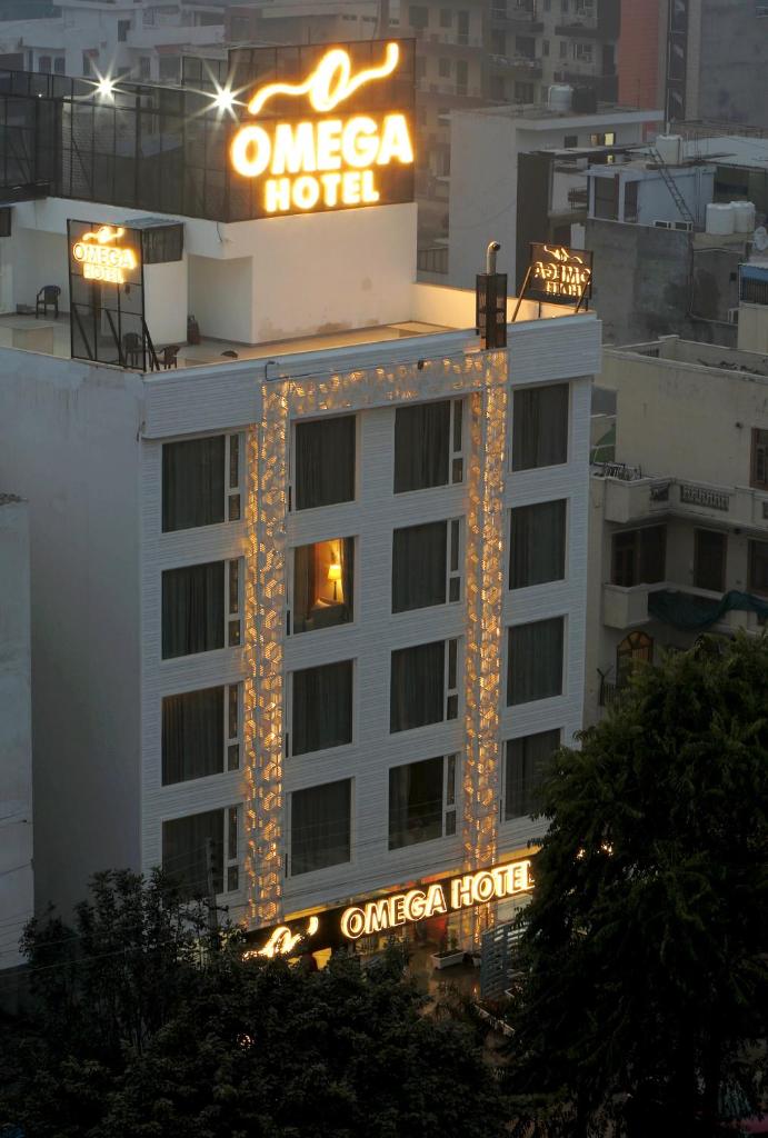 Hotel Omega - Gurgaon Central, Гургаон
