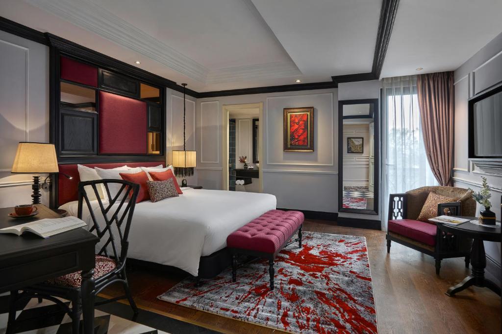 Сьюит (Junior Suite with Balcony Double - Free 1 Cocktail), Aira Boutique Hanoi Hotel & Spa