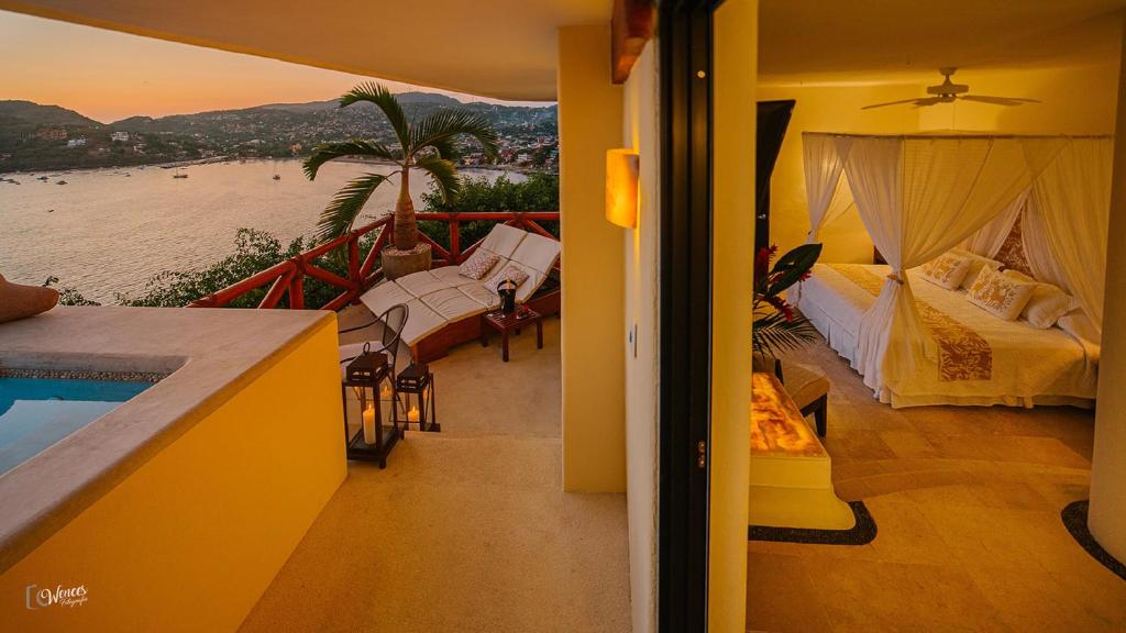 Tentaciones Hotel & Lounge Pool - Adults Only, Сиуатанехо
