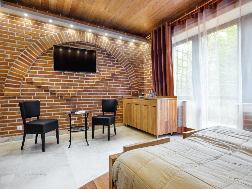 Двухместный (Двухместный номер Делюкс с 1 кроватью и балконом), Krowoderska Apartments