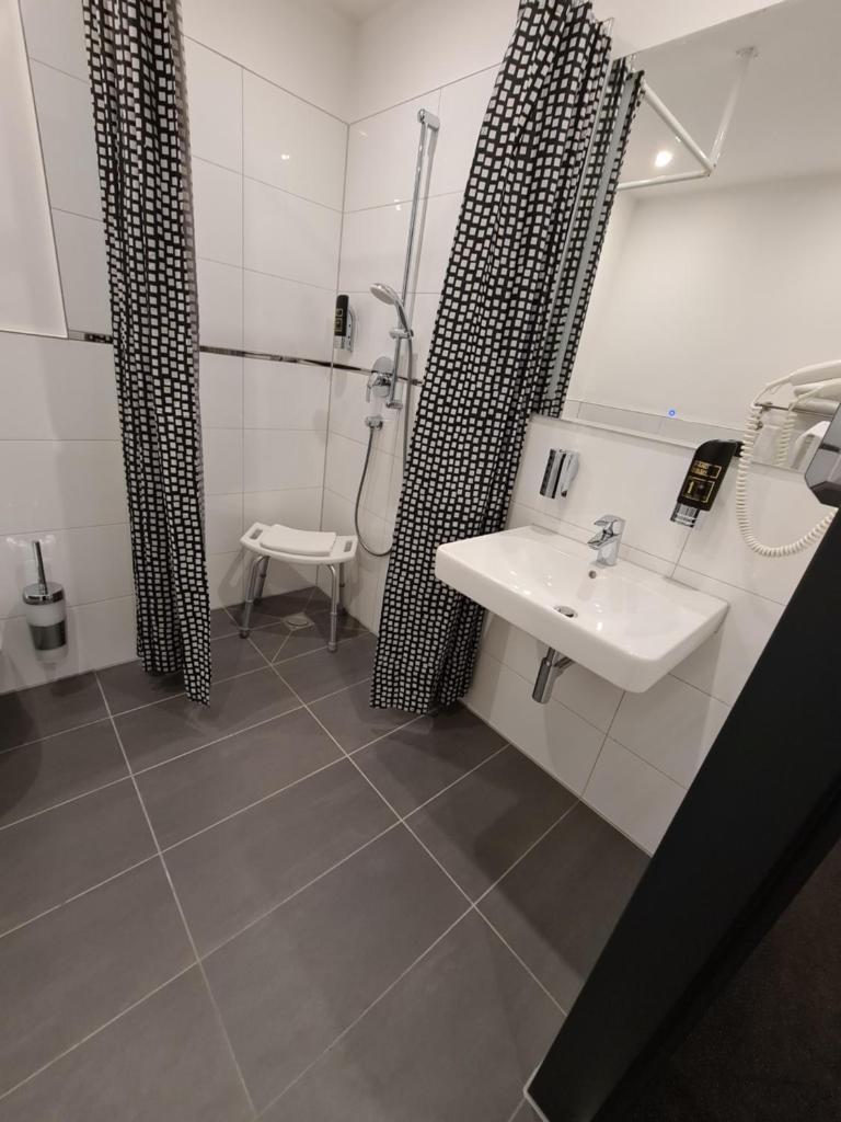 Двухместный (Двухместный номер с 1 кроватью - Подходит для гостей с ограниченными физическими возможностями), Hotel Starton am Village