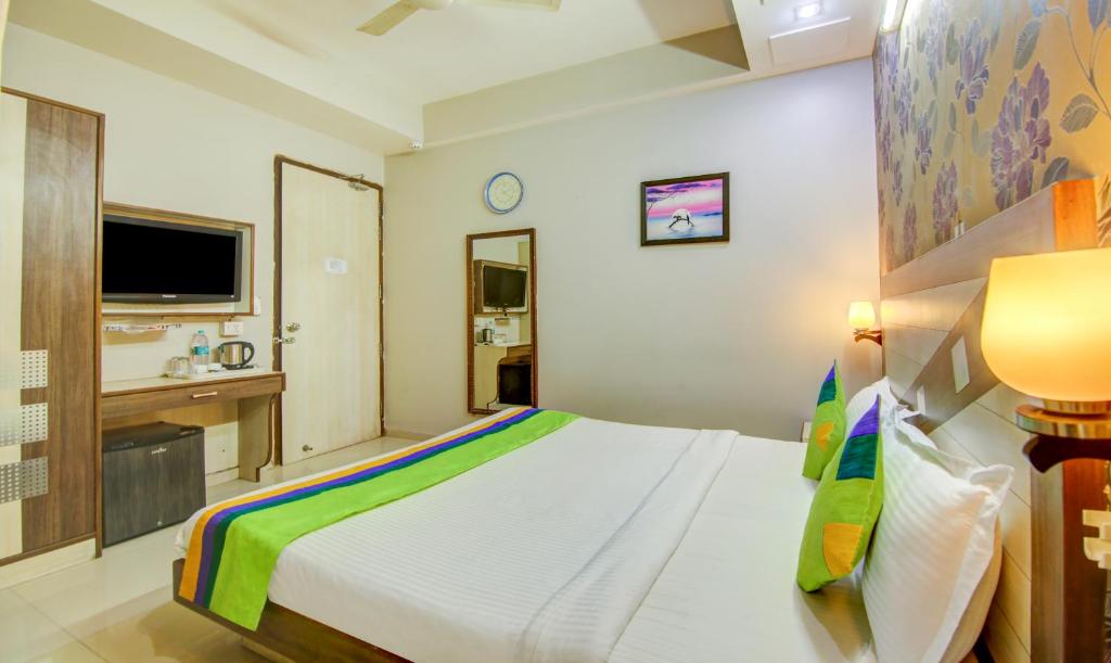 Двухместный ([Sanitized] Standard Double Room), Treebo Rockwell Plaza