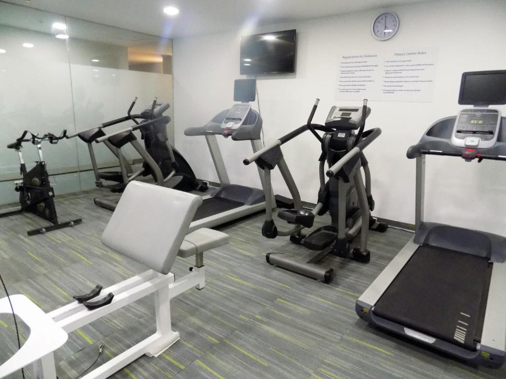 Holiday Inn Express Mexico Santa Fe, Мехико