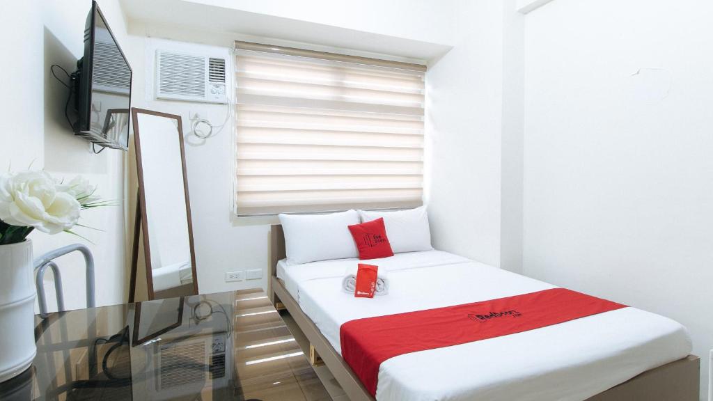 Двухместный (Номер Делюкс), RedDoorz Plus @ Urban Deca Tower Edsa 2