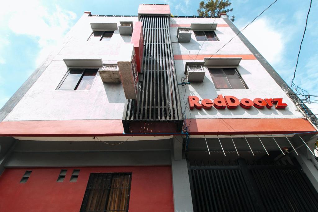 RedDoorz @ C5 Pinagsama Taguig, Манила