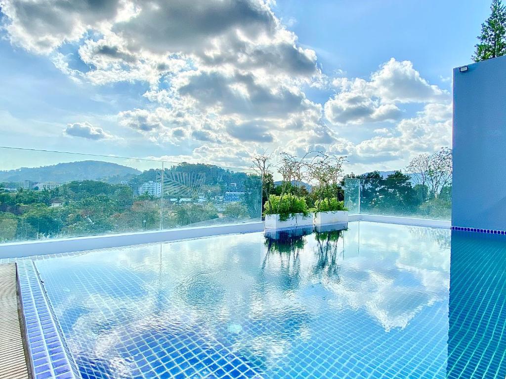 Отель The Palms Residence, Пхукет