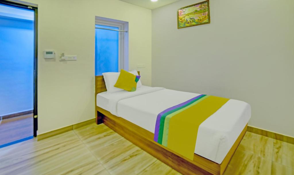 Одноместный (Одноместный номер), Treebo Trip Majestic Inn Thampanoor