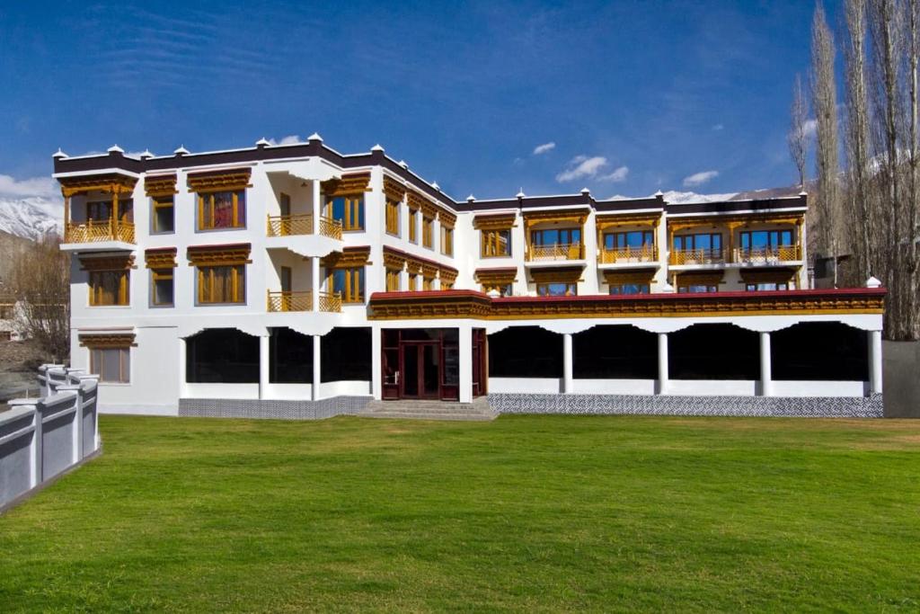 Hotel Paradise Ladakh, Лех