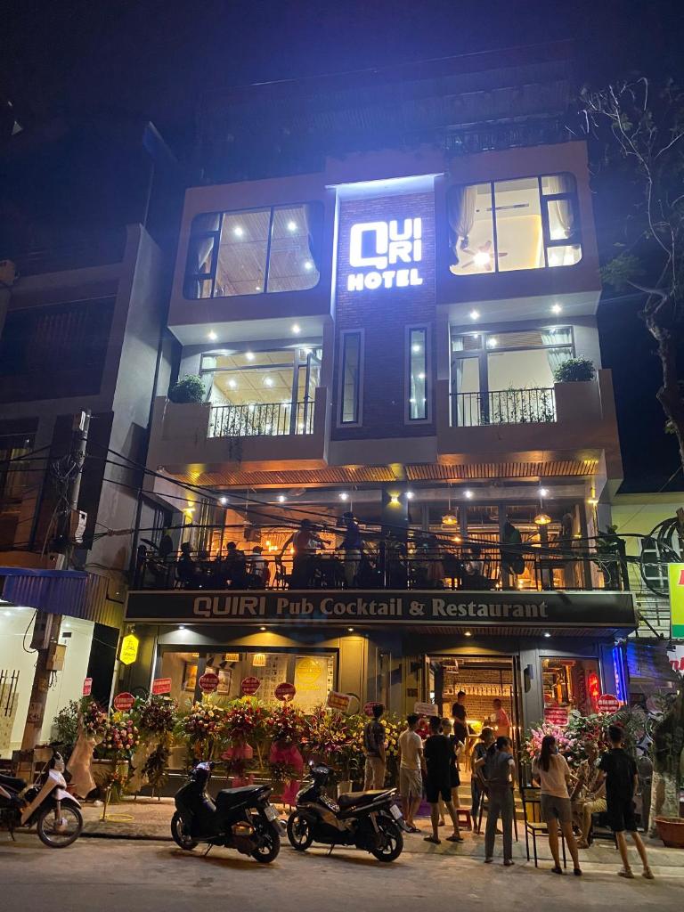 Quiri Hotel, Катба
