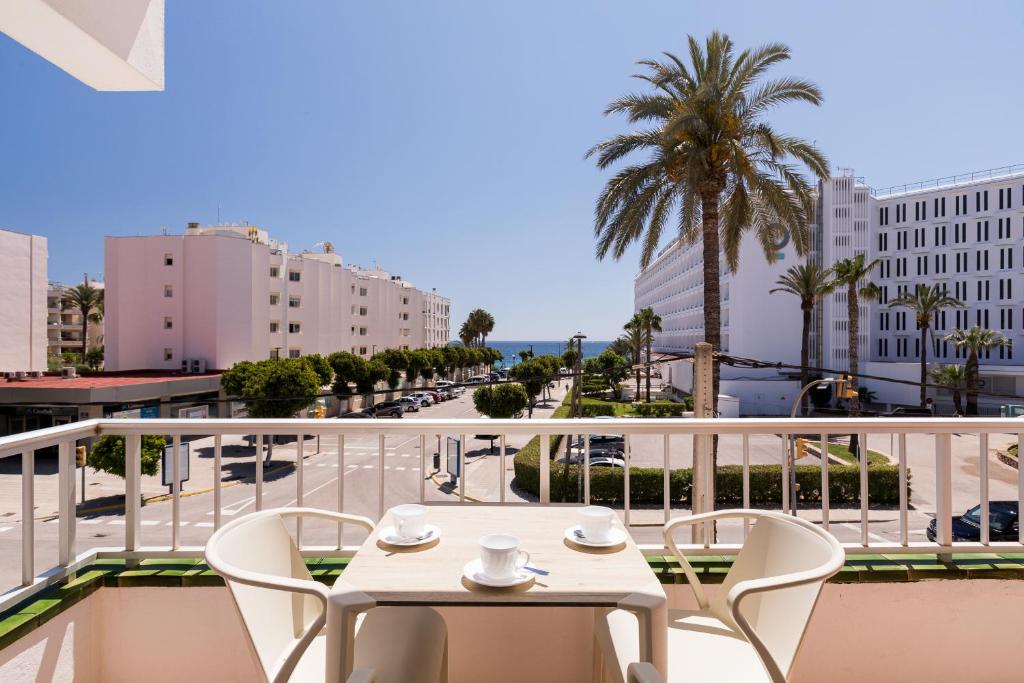 Apartamentos Vistamar I - MC Apartamentos Ibiza, Ибица