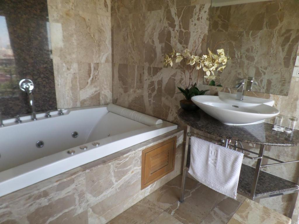 Студио (Номер-студио с видом на море), Westbury Residence