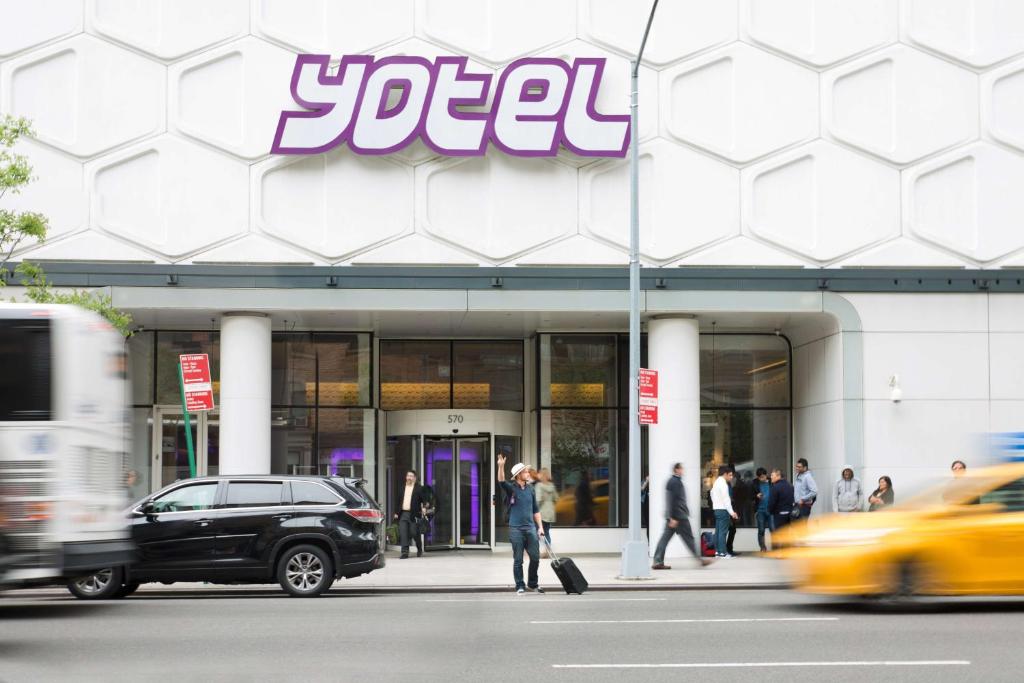 YOTEL New York Times Square, Нью-Йорк