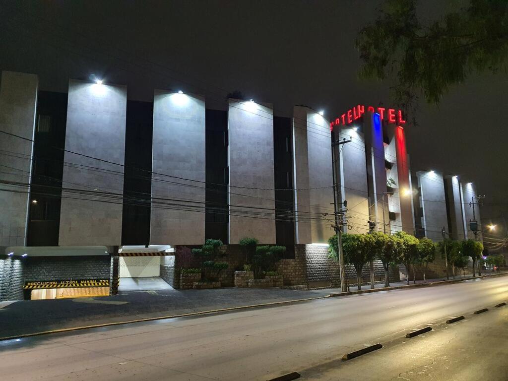 Hotel Paraiso, Мехико