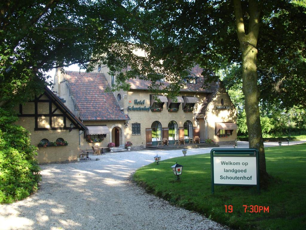 Hotel Landgoed Schoutenhof, Маастрихт