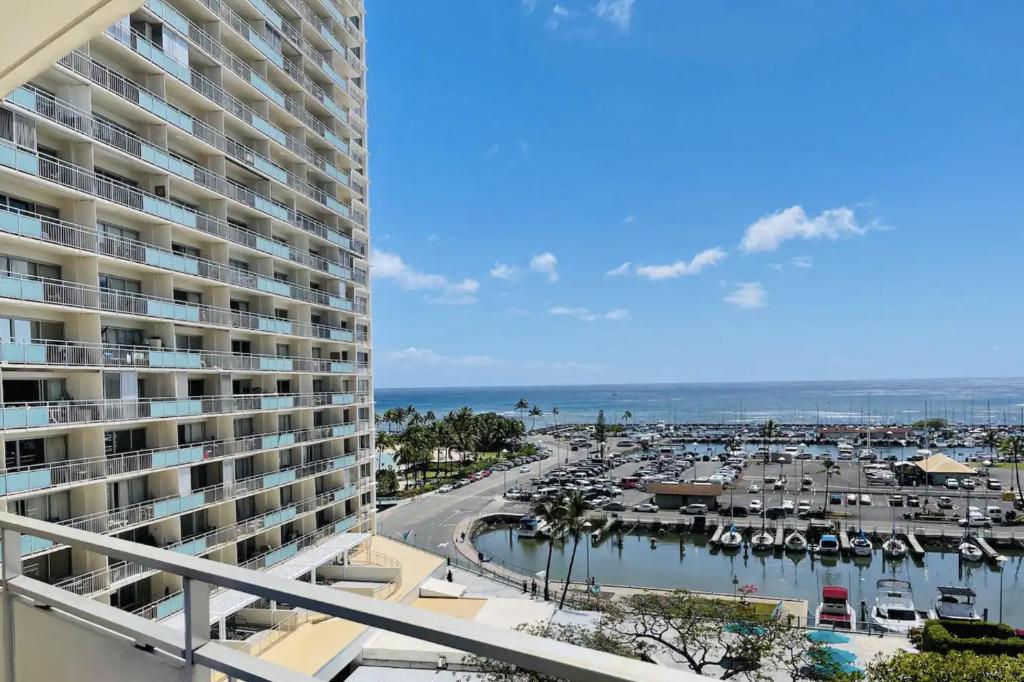 Апартаменты (Апартаменты с 2 спальнями), Ilikai Hotel Condominiums