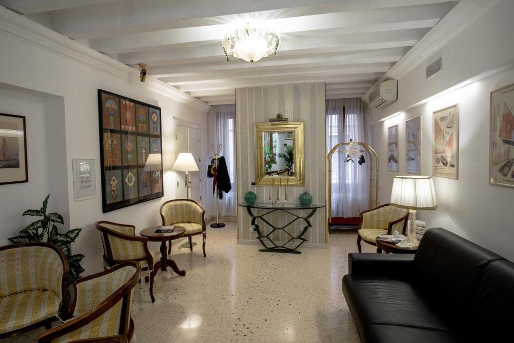 Hotel Antigo Trovatore, Венеция