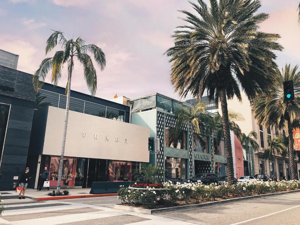Montrose at Beverly Hills, Лос-Анджелес