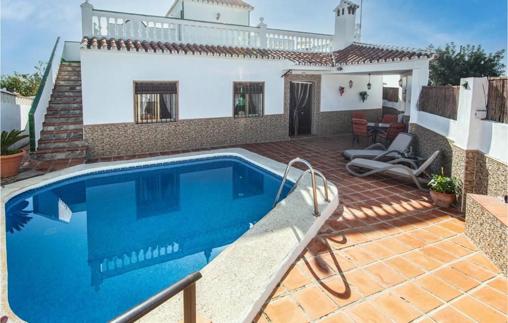 Stunning home in Frigiliana with Outdoor swimming pool, WiFi and 2 Bedrooms, Фрихилиана