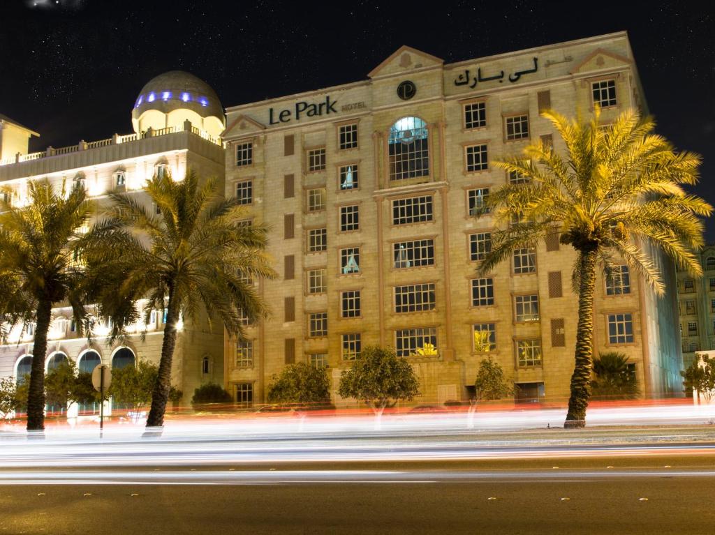 Le Park Hotel, Доха