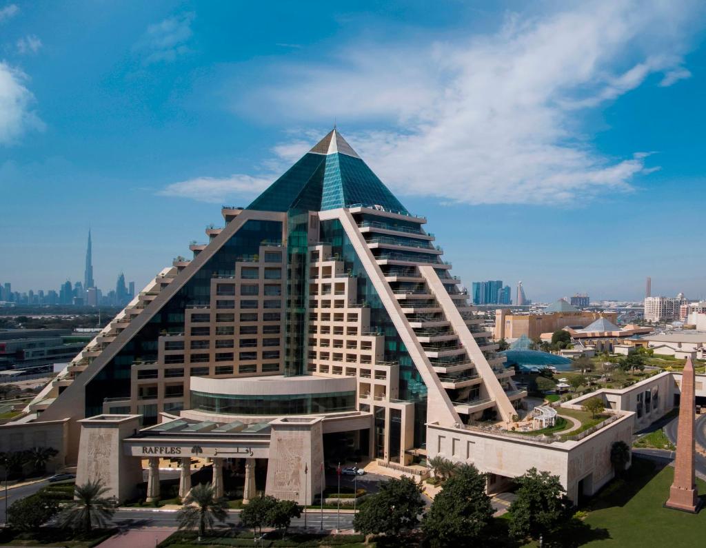 Отель Raffles Dubai, Дубай