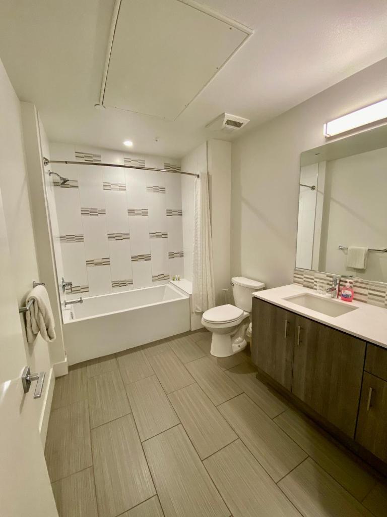 Апартаменты (Апартаменты с балконом), Westlake 30 Day Stays