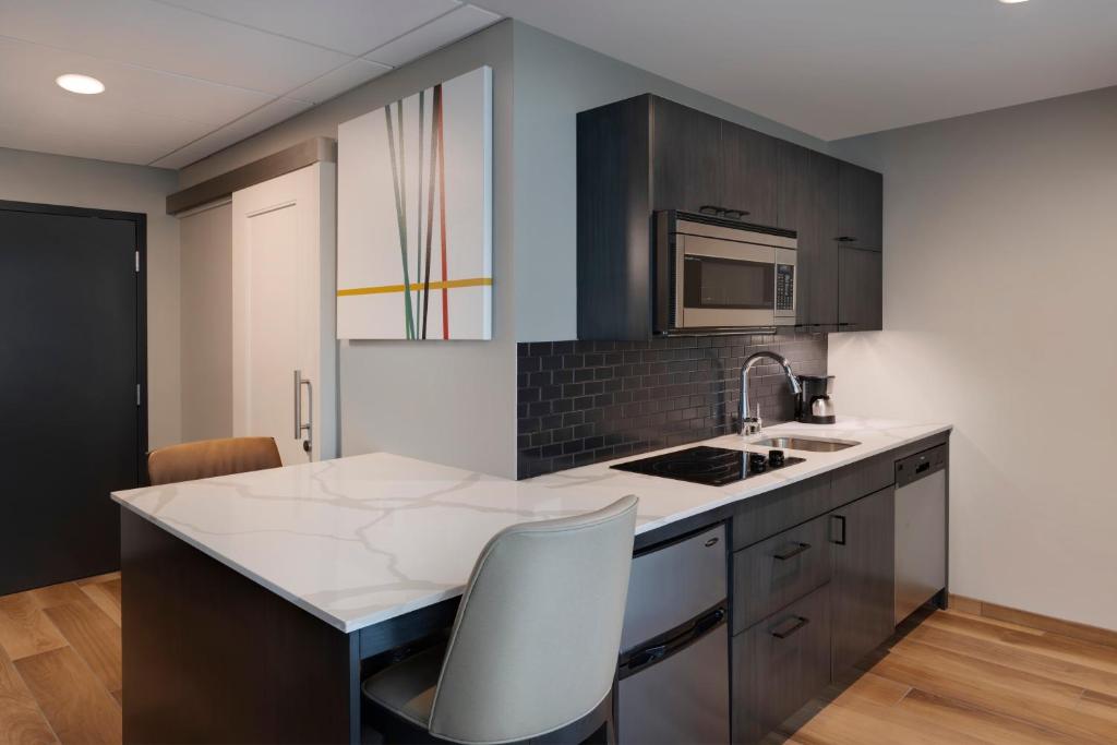 Hyatt House LAX Century Blvd, Лос-Анджелес