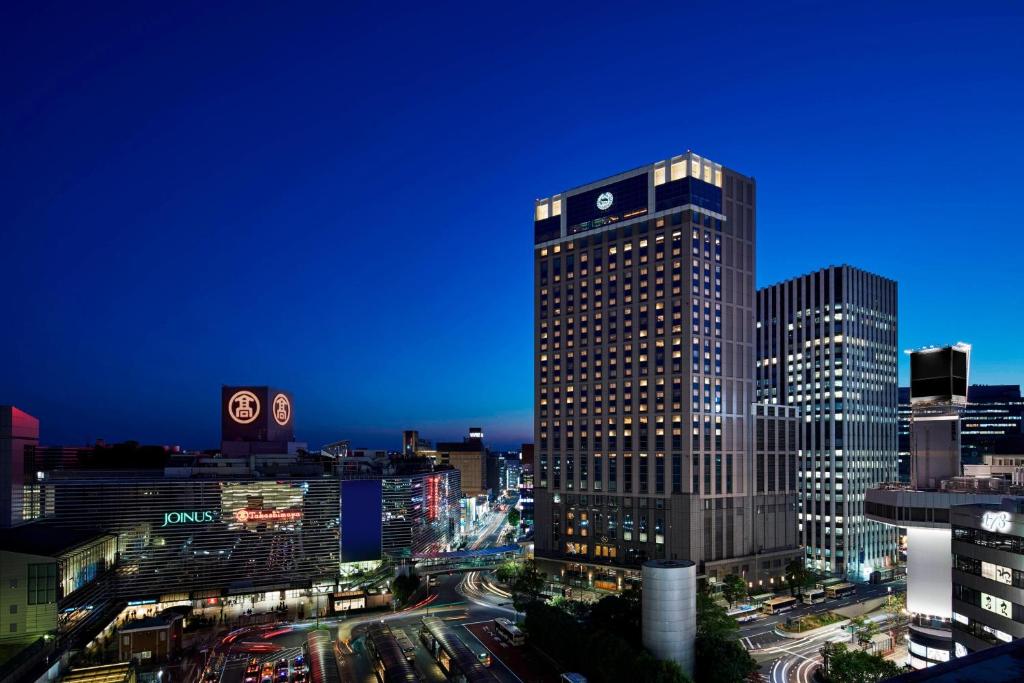 Yokohama Bay Sheraton Hotel and Towers, Йокогама