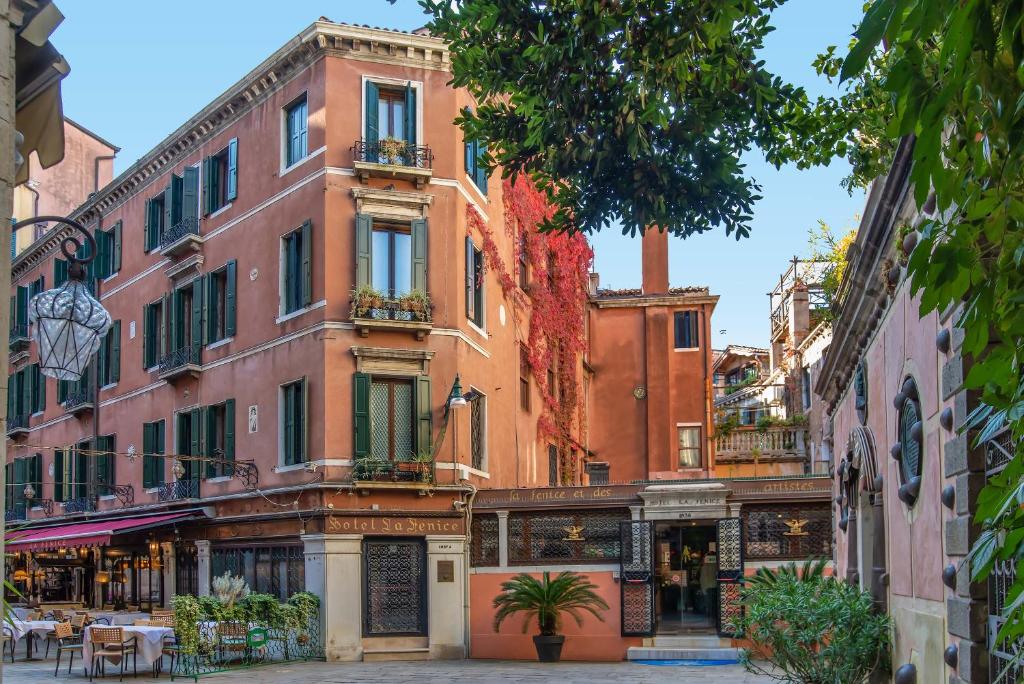 Hotel La Fenice et Des Artistes, Венеция