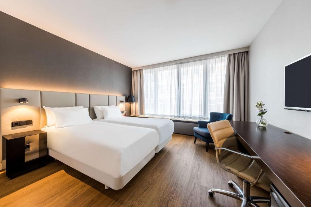 NH Amsterdam Caransa, Амстердам