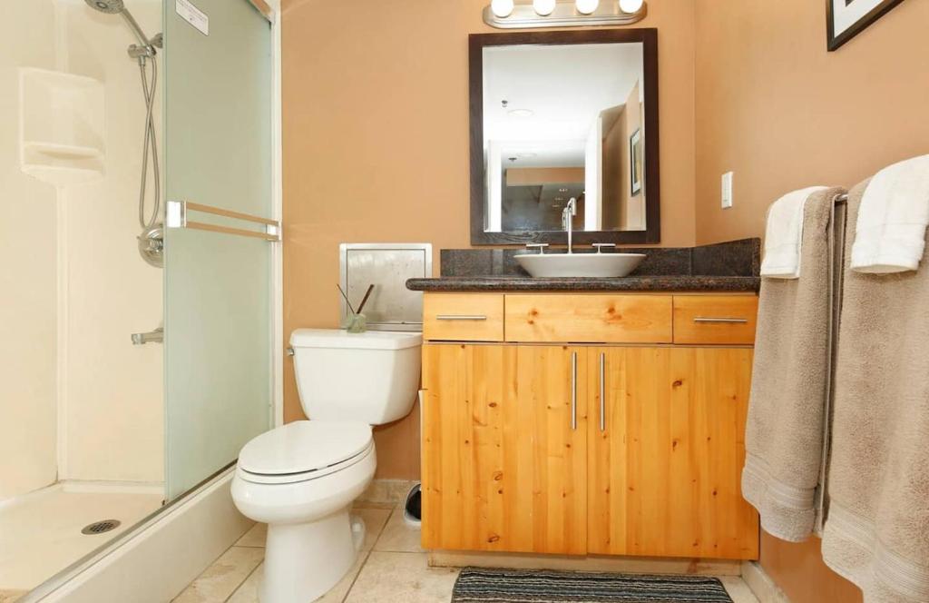 Студио (Номер-студия с видом на горы), Ilikai Hotel Condominiums