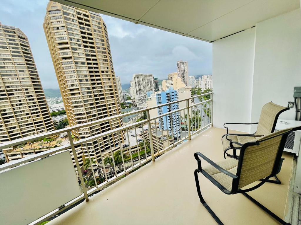 Студио (Номер-студия с видом на горы), Ilikai Hotel Condominiums