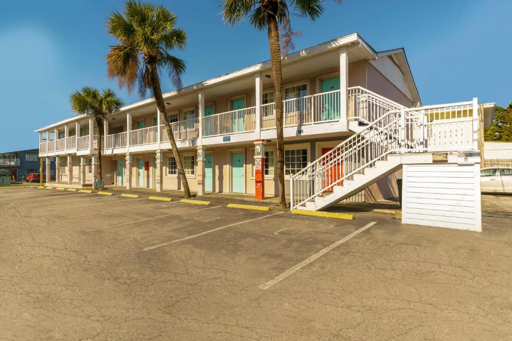 OYO Hotel Myrtle Beach Kings Hwy, Миртл-Бич
