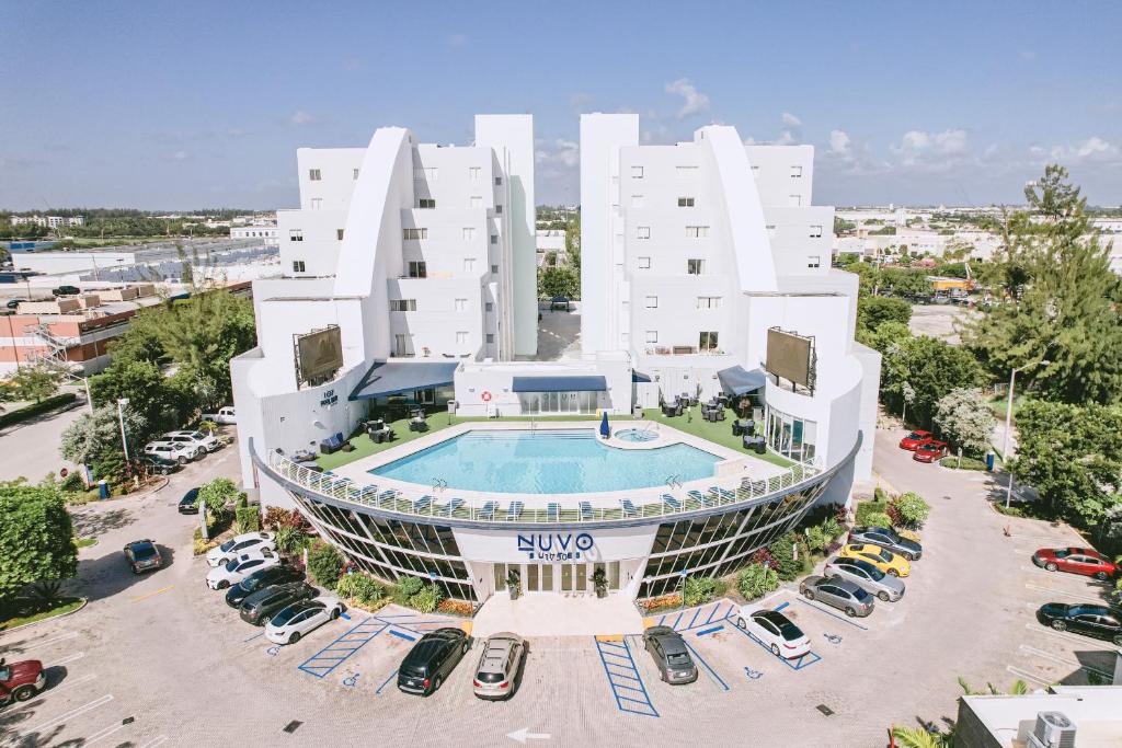 Nuvo Suites Hotel - Miami / Doral, Майами