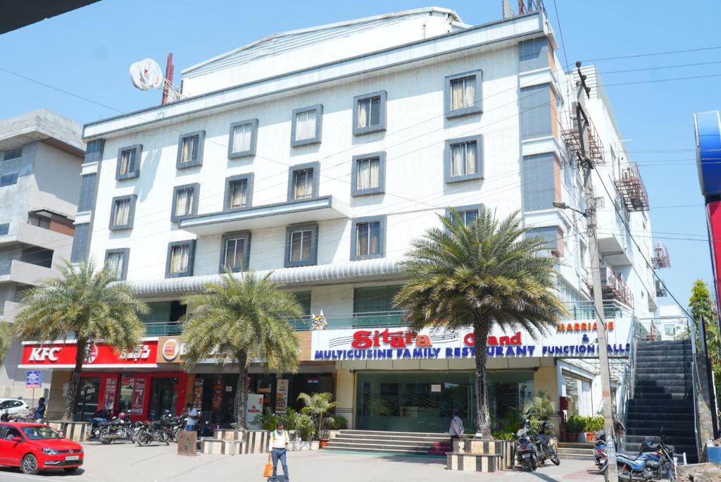 Hotel Sitara Grand L.B. Nagar, Хайдарабад