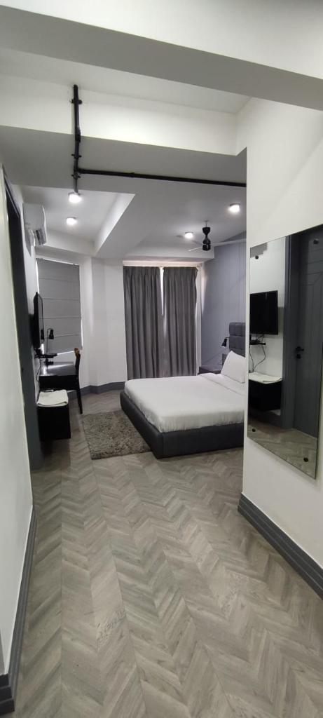Zuhause Living- Luxury studio apartments, Гургаон