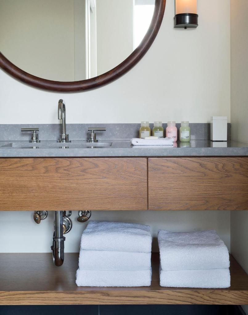 Двухместный (Апартаменты «Премиум» с 1 спальней), ROOST Midtown