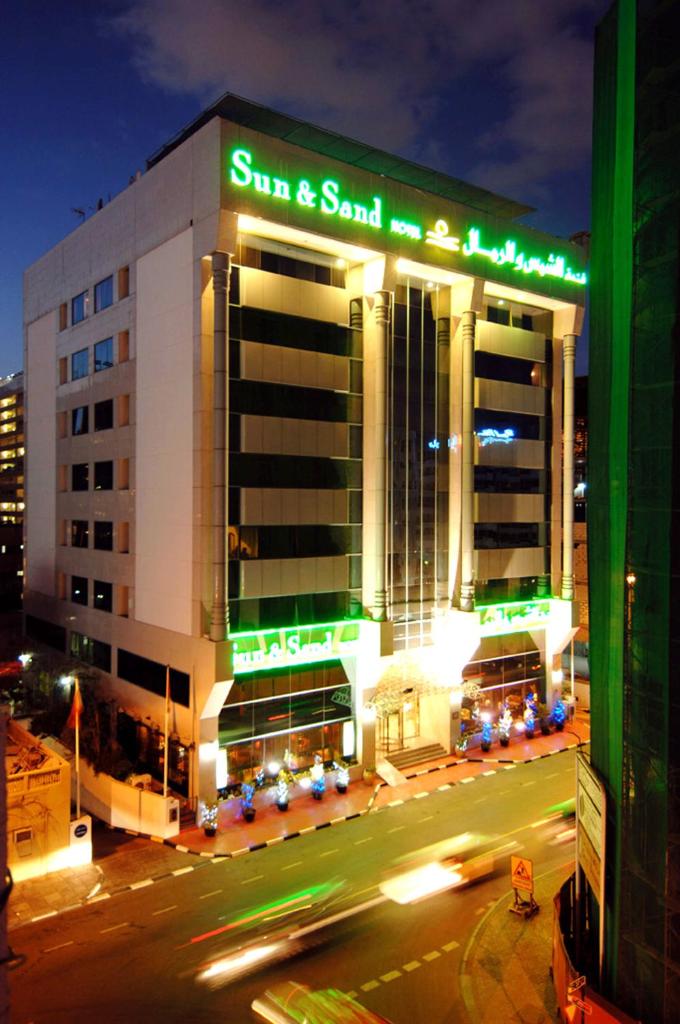 Отель Sun & Sands Hotel, Дубай