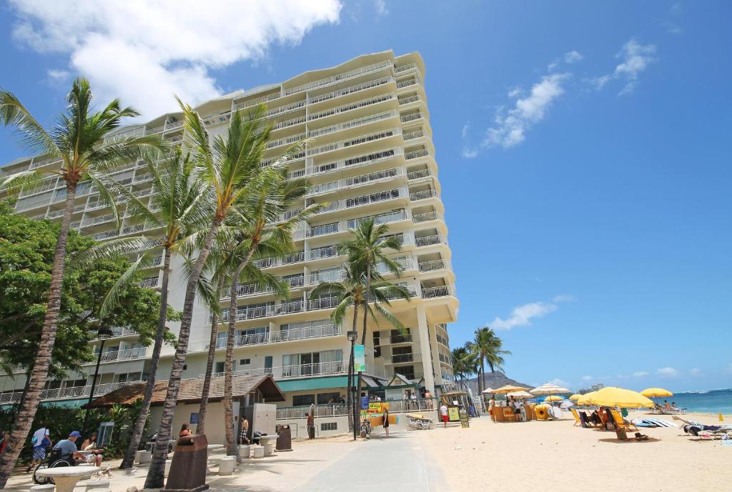 Castle Waikiki Shore Beachfront Condominiums, Гонолулу