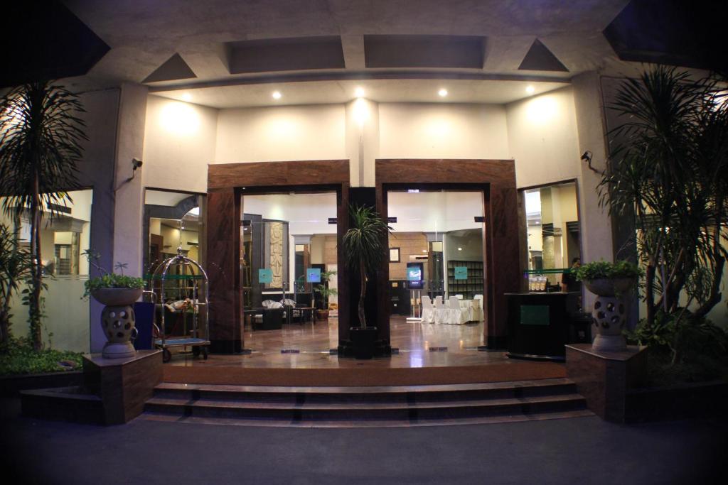 Travellers Hotel Jakarta, Джакарта