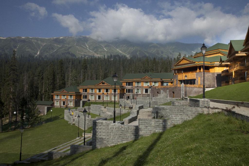 The Khyber Himalayan Resort & Spa, Гульмарг