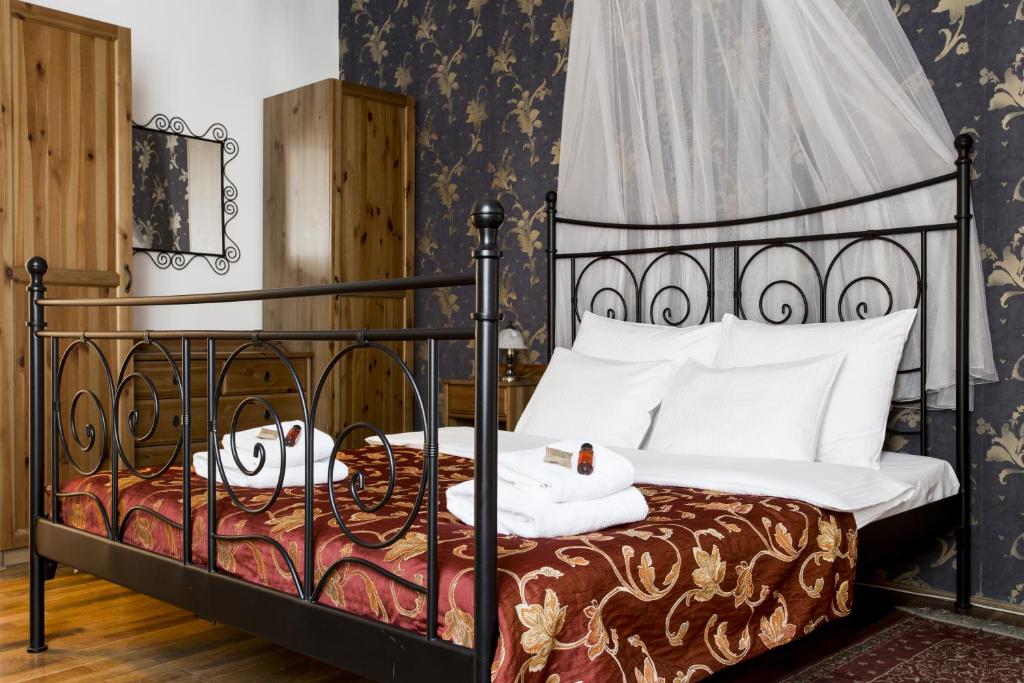 Апартаменты (Классические апартаменты), Abella Suites&Apartments by Artery